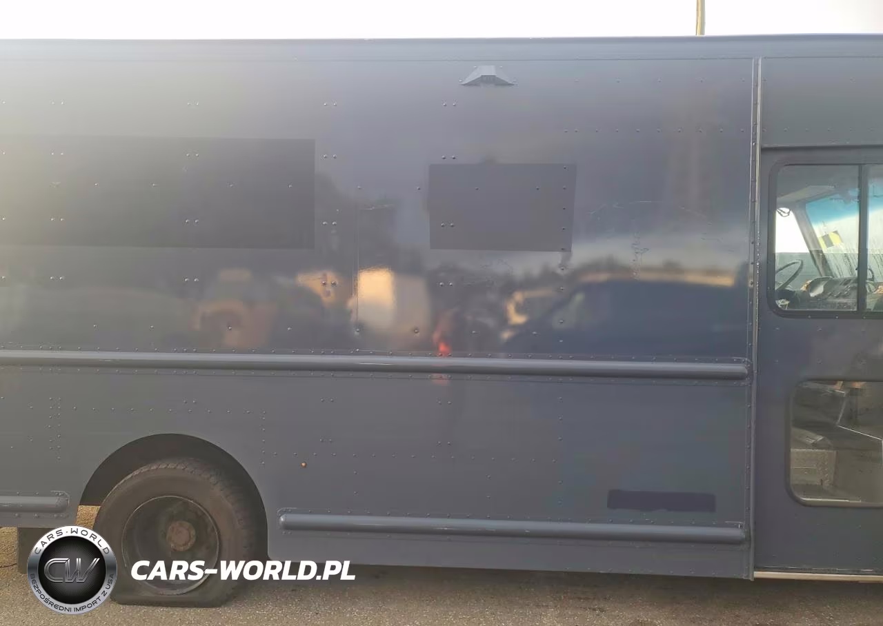 2020 Freightliner Chassis M Line Walk-In Van VIN:4UZAC2EA1LCLZ6611 - 11