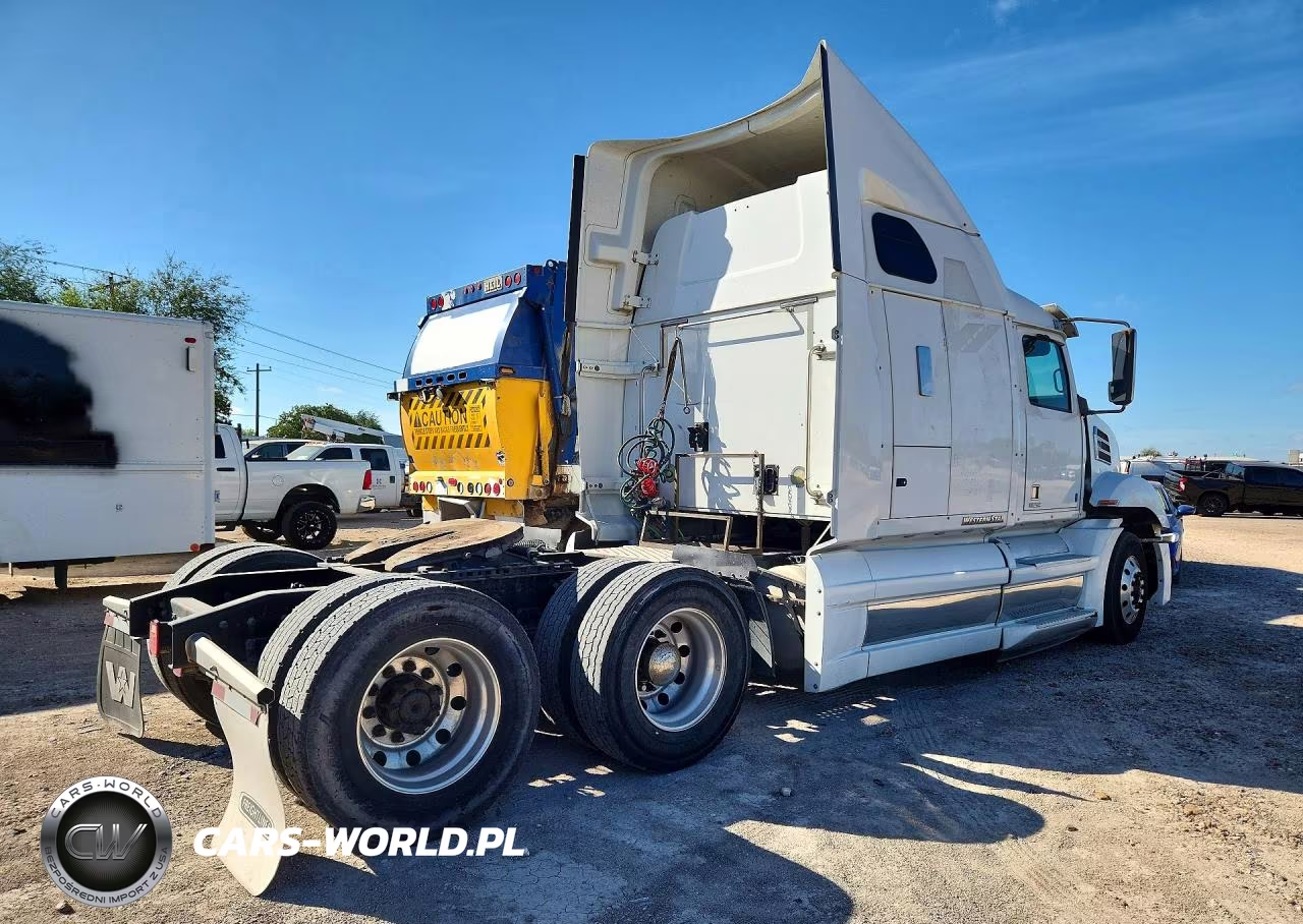 2020 Western Star 5700 Semi Truck VIN:5KJJBHDR0LLLH8424 - 3