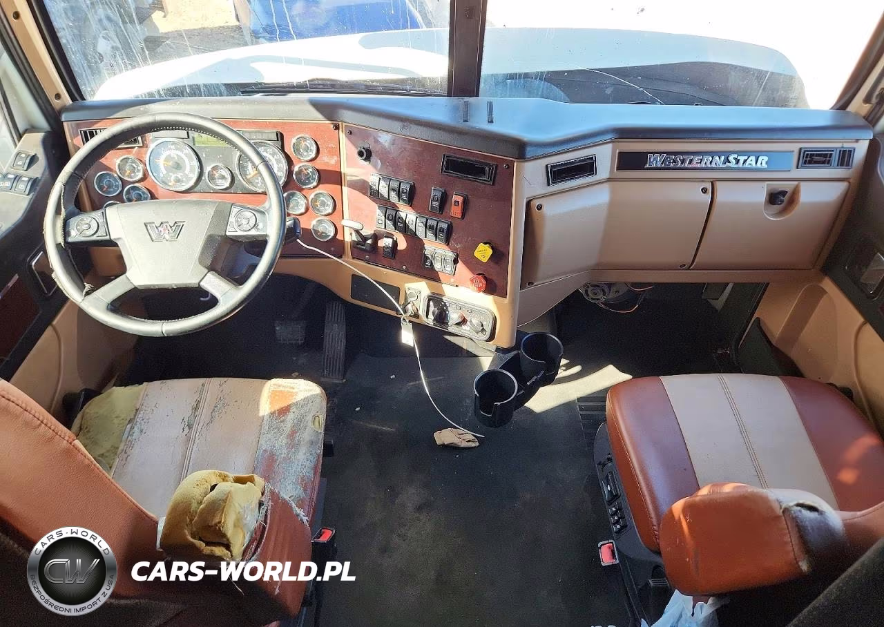 2020 Western Star 5700 Semi Truck VIN:5KJJBHDR0LLLH8424 - 8