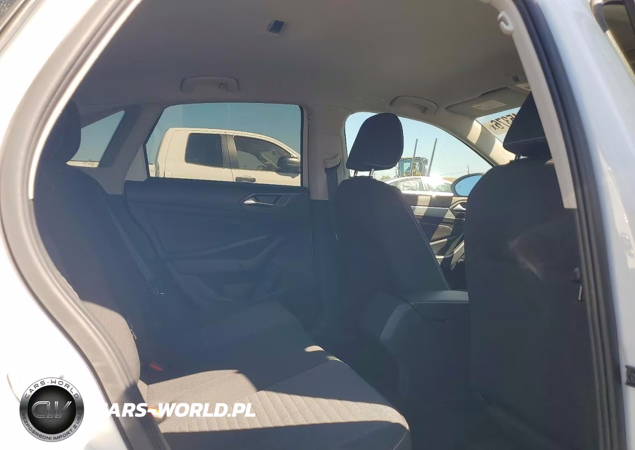 2025 Volkswagen Jetta S VIN:3VW5X7BU1SM058836 - 10