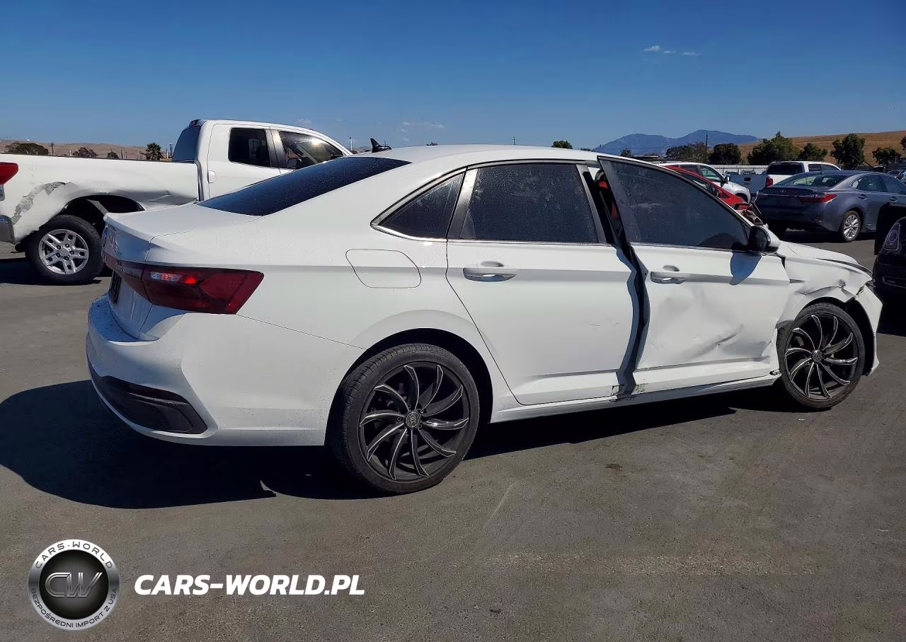 2025 Volkswagen Jetta S VIN:3VW5X7BU1SM058836 - 3
