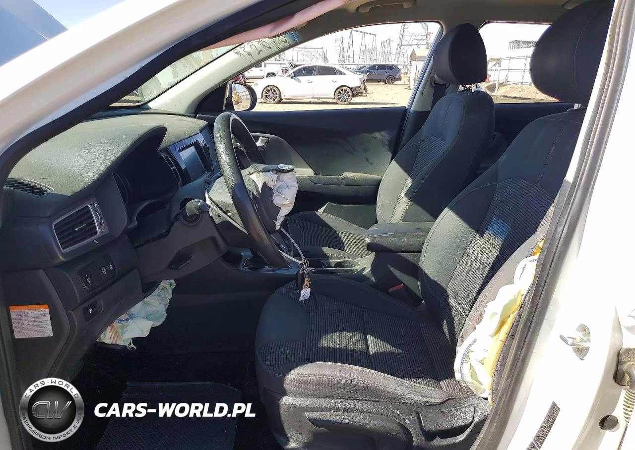 2019 Kia Niro Fe VIN:KNDCB3LC2K5241076 - 7