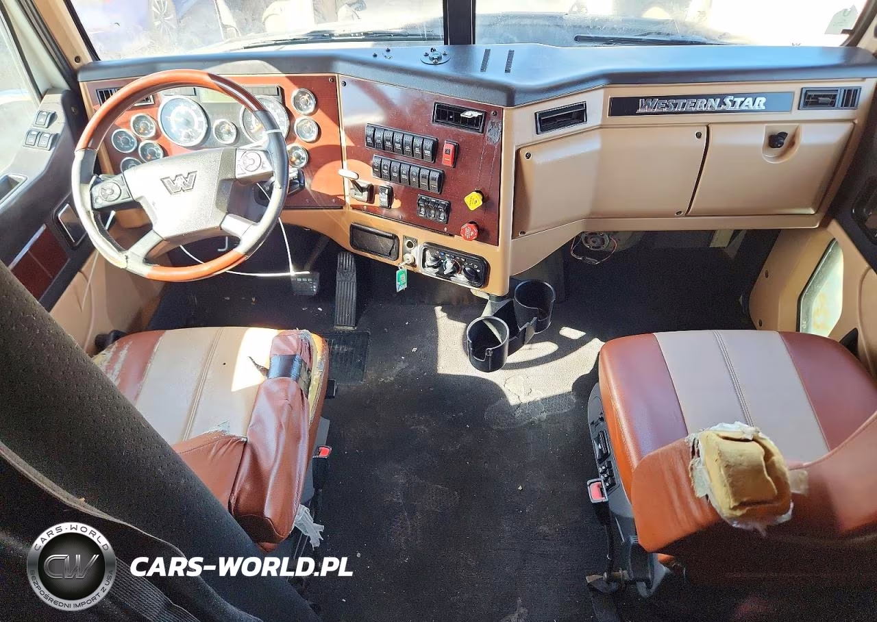 2020 Western Star 5700 Semi Truck VIN:5KJJBHDR0LLLH4261 - 8