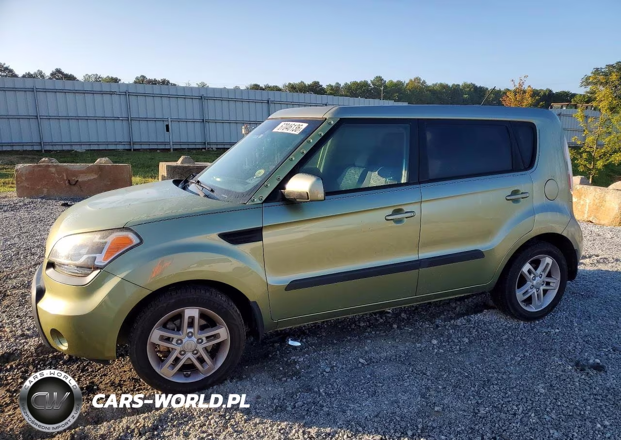 2011 Kia Soul + VIN:KNDJT2A29B7256638 - 1