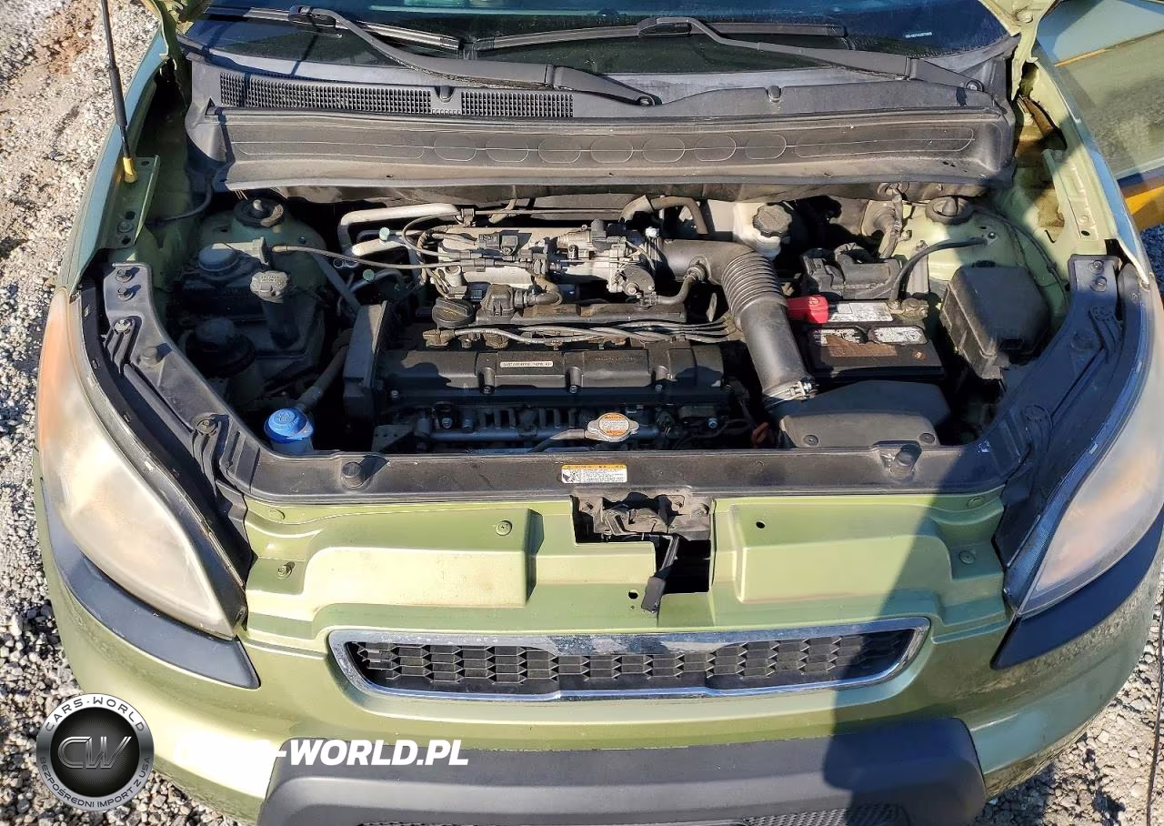 2011 Kia Soul + VIN:KNDJT2A29B7256638 - 11