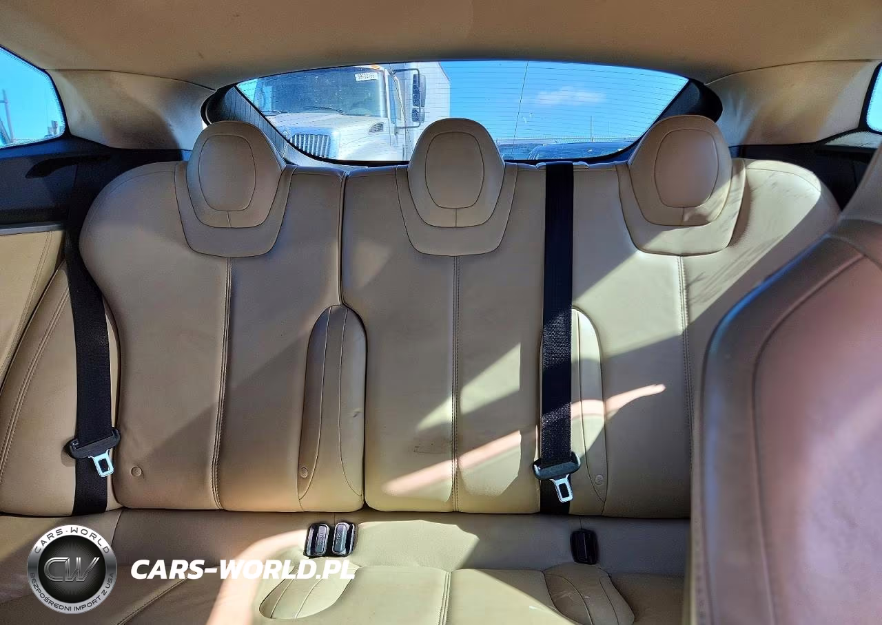 2014 Tesla Model S VIN:5YJSA1H11EFP48094 - 10