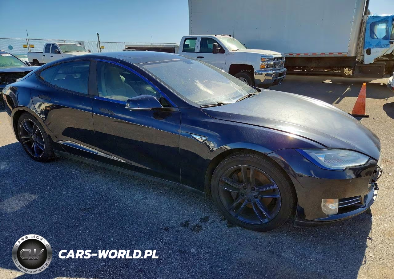 2014 Tesla Model S VIN:5YJSA1H11EFP48094 - 4