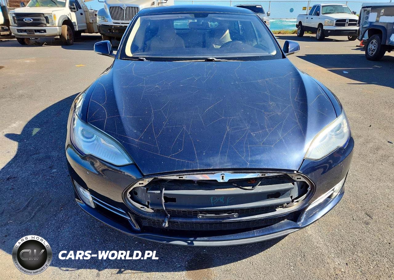 2014 Tesla Model S VIN:5YJSA1H11EFP48094 - 5