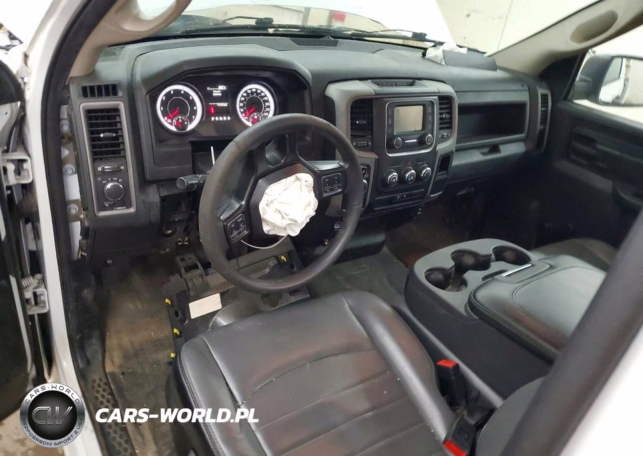 2023 Ram 1500 Classic Tradesman VIN:3C6JR6DG0PG550316 - 8
