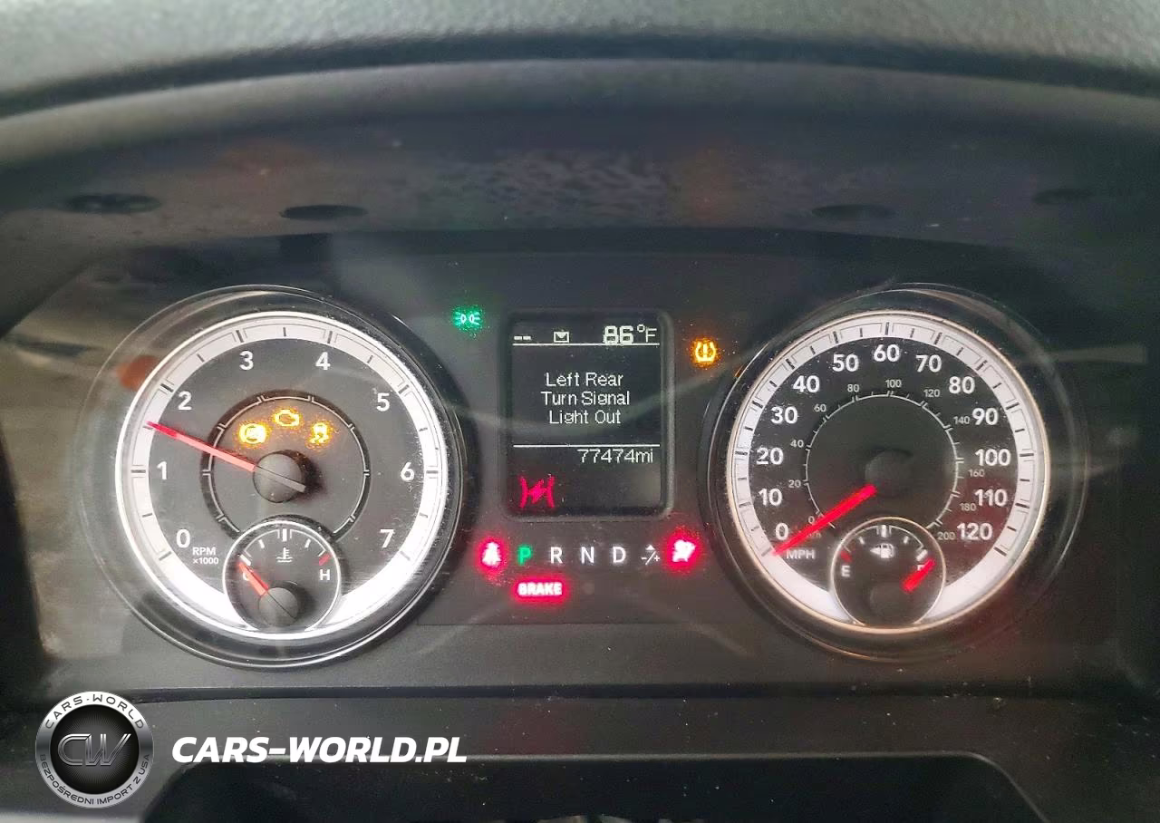 2023 Ram 1500 Classic Tradesman VIN:3C6JR6DG0PG550316 - 9
