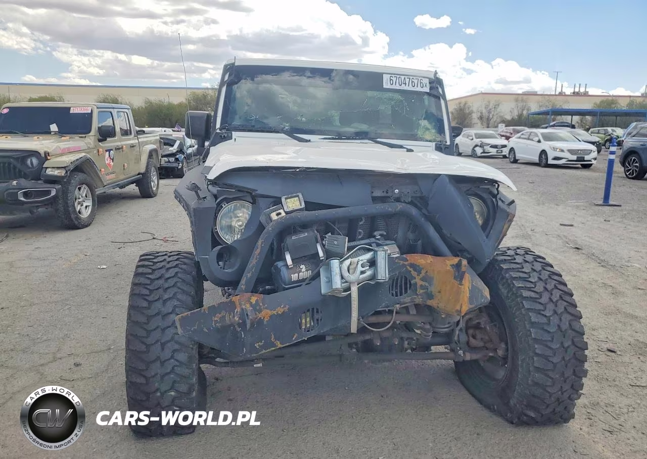 2014 Jeep Wrangler VIN:1C4BJWEG1EL203323 - 5