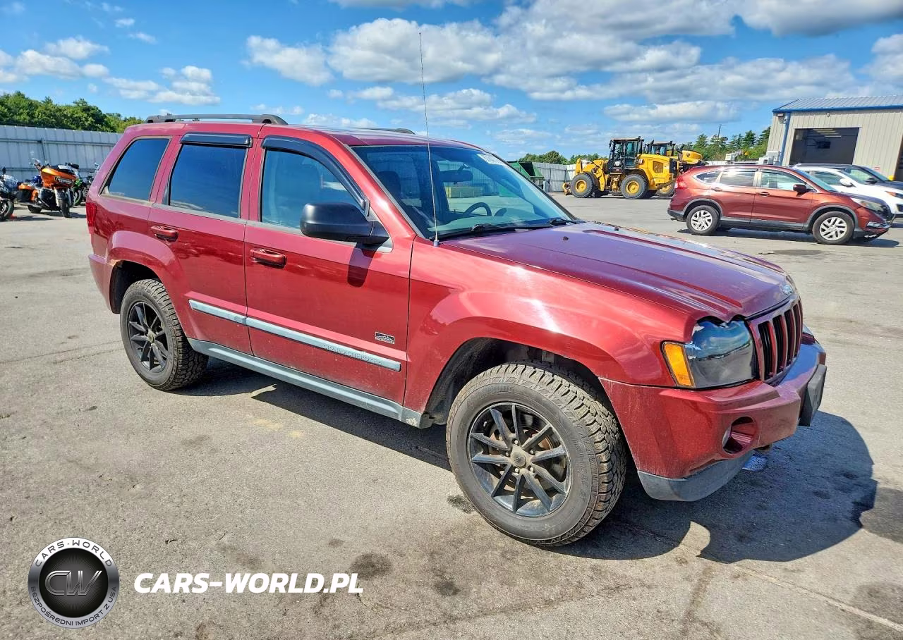 2007 Jeep Grand Cherokee Laredo VIN:1J8HR48P87C693922 - 4