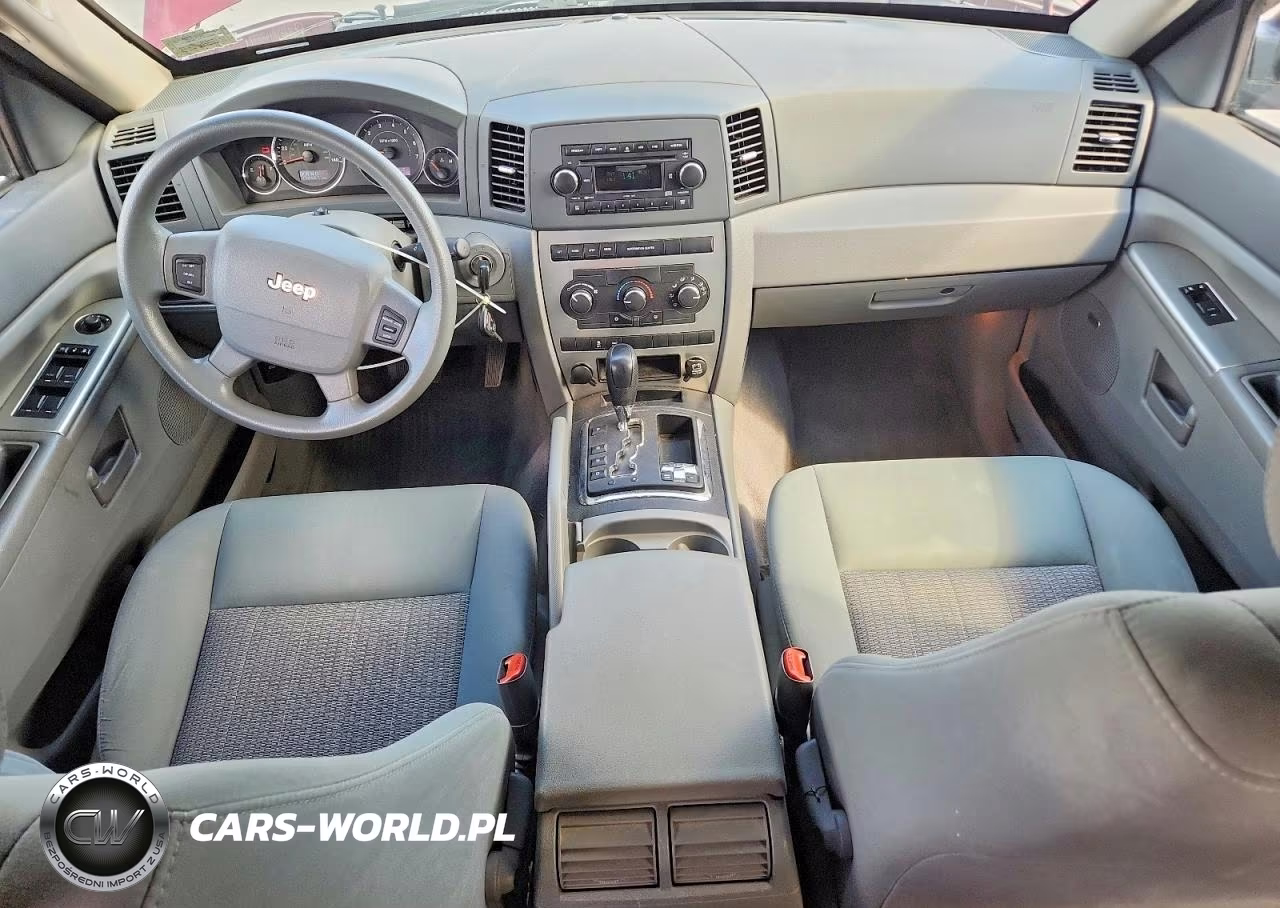 2007 Jeep Grand Cherokee Laredo VIN:1J8HR48P87C693922 - 8