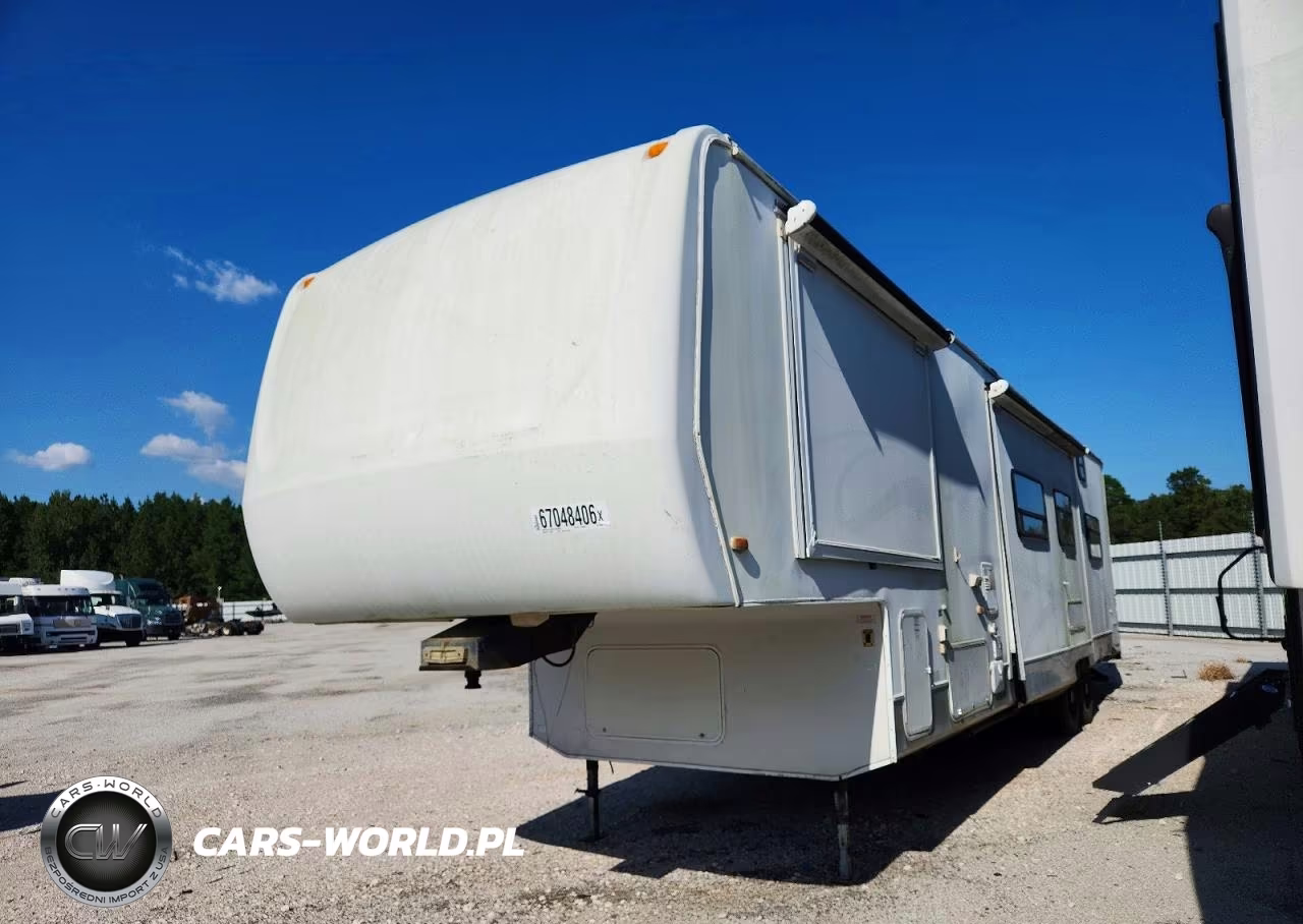 2005 Kz Trailer VIN:4EZFS372X5S039055 - 2