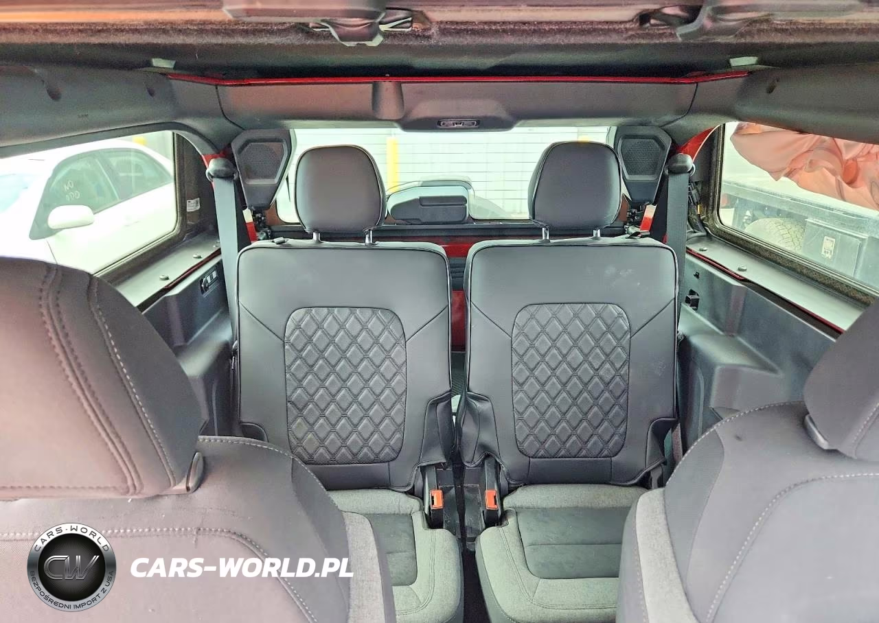 2021 Ford Bronco Base VIN:1FMDE5AH3MLA72508 - 10