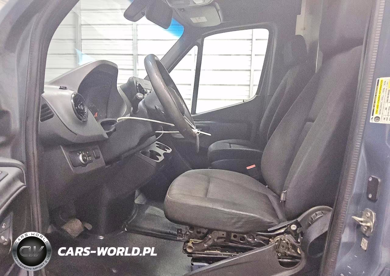 2019 Mercedes-Benz Sprinter 2500-3500 VIN:WD4PF1CD9KP119019 - 7