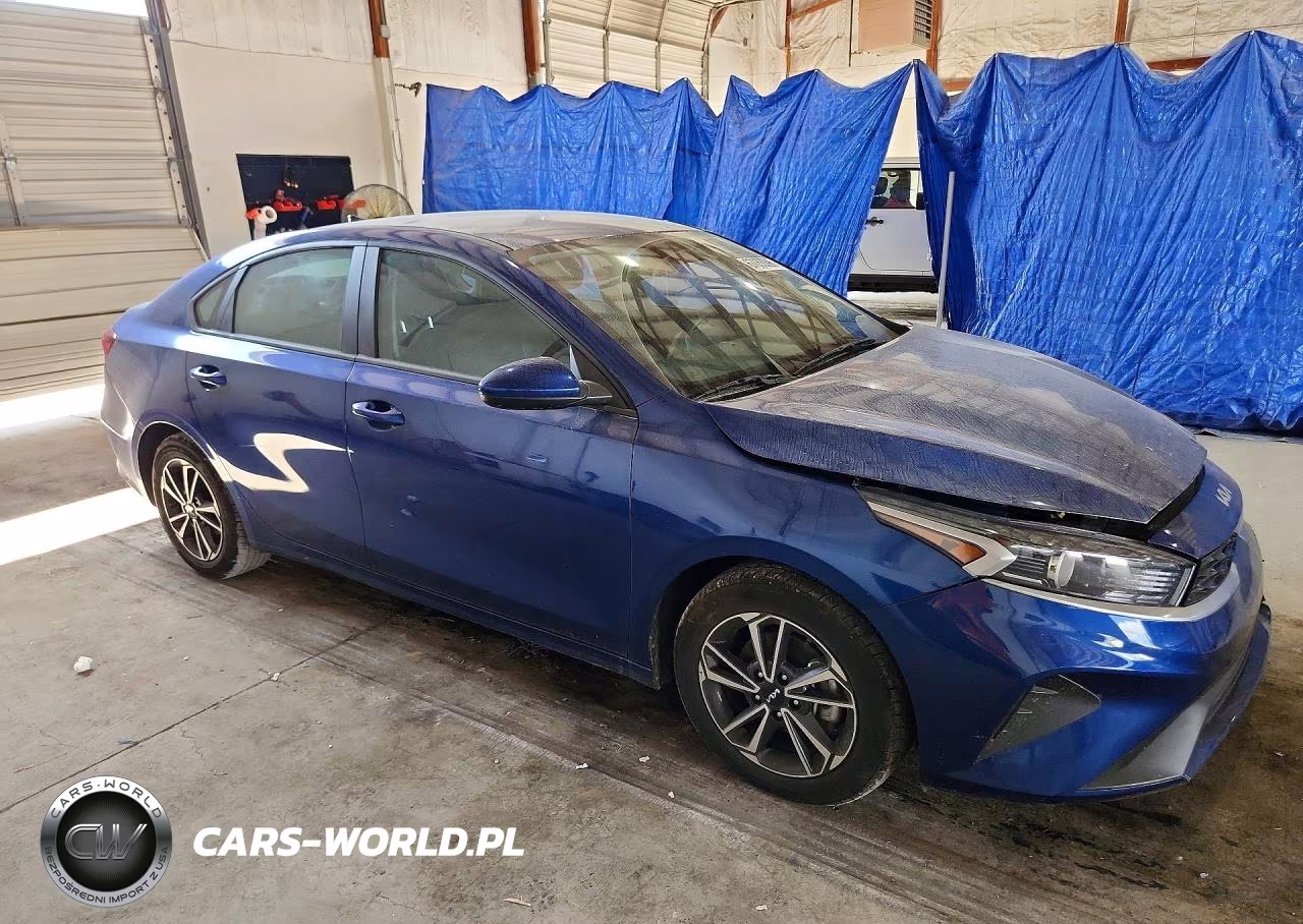 2024 Kia Forte Lxs VIN:3KPF24AD0RE741024 - 4