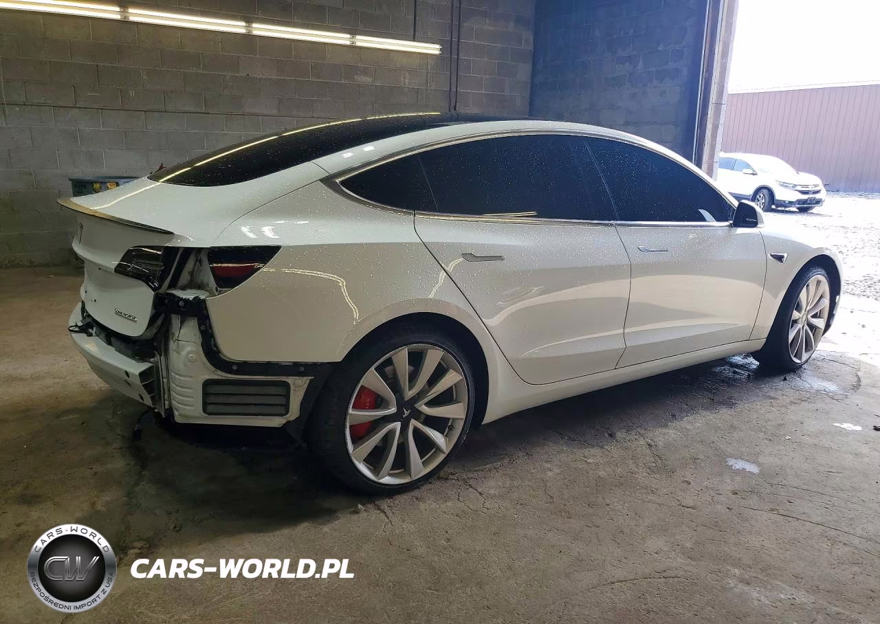 2018 Tesla Model 3 VIN:5YJ3E1EB8JF106570 - 3