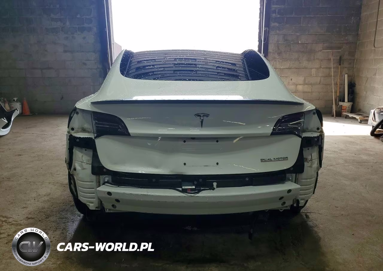 2018 Tesla Model 3 VIN:5YJ3E1EB8JF106570 - 6