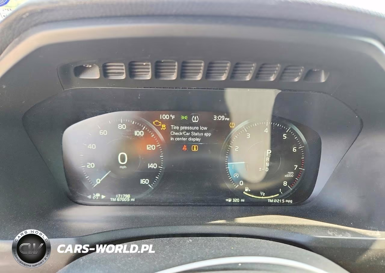2017 Volvo Xc90 T6 VIN:YV4A22PK6H1154829 - 9