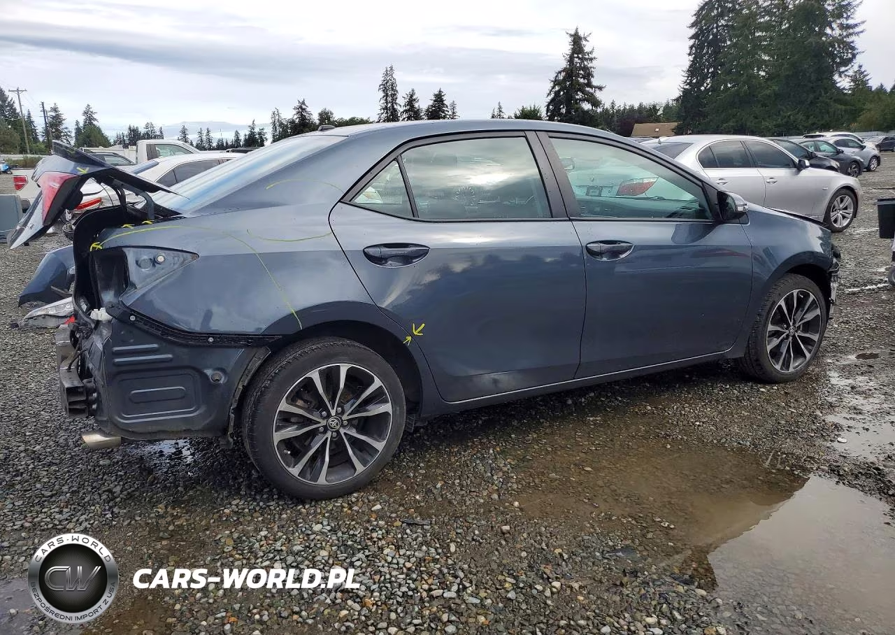 2018 Toyota Corolla Se VIN:2T1BURHE0JC079064 - 3