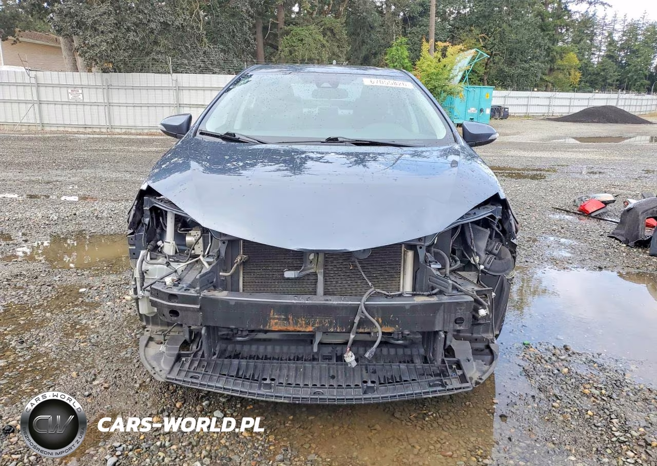2018 Toyota Corolla Se VIN:2T1BURHE0JC079064 - 5