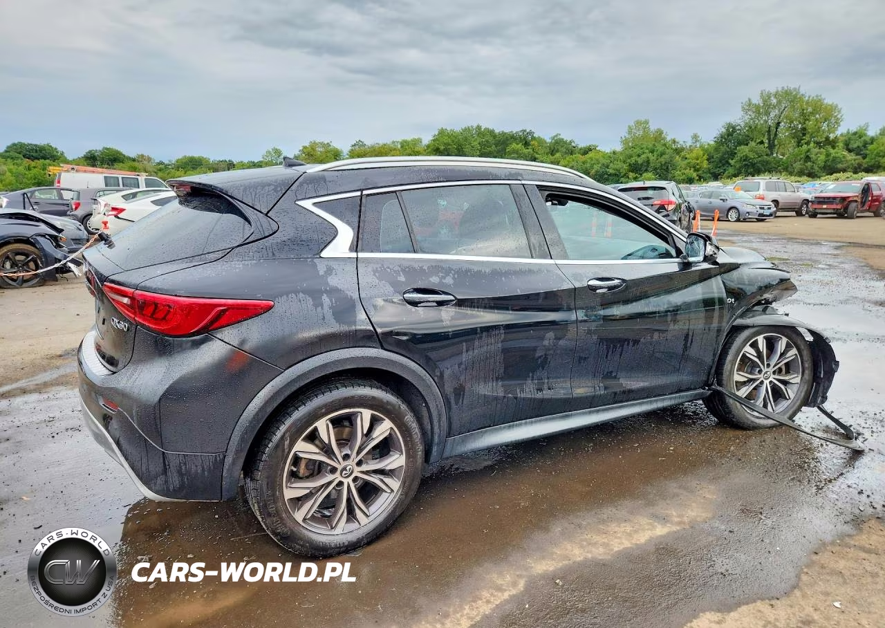 2017 Infiniti Qx30 Premium VIN:SJKCH5CR7HA025042 - 3