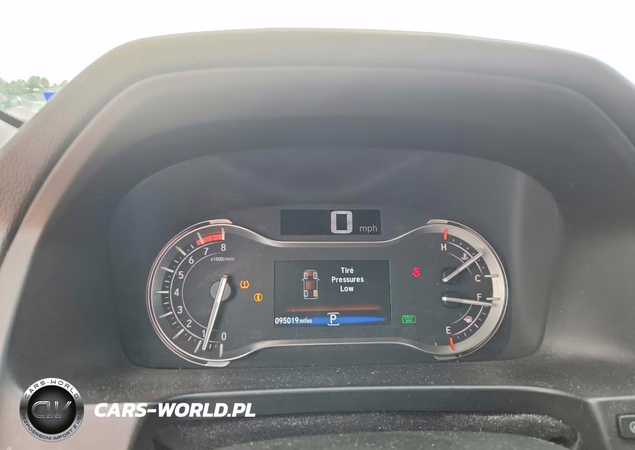 2018 Honda Ridgeline Rt VIN:5FPYK2F29JB003071 - 9