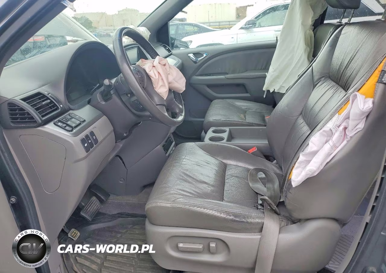 2010 Honda Odyssey Touring VIN:5FNRL3H94AB111544 - 7