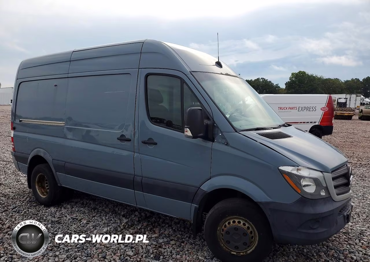 2016 Mercedes-Benz Sprinter 3500 Delivery Van VIN:WD3PF3DC3GP209442 - 4