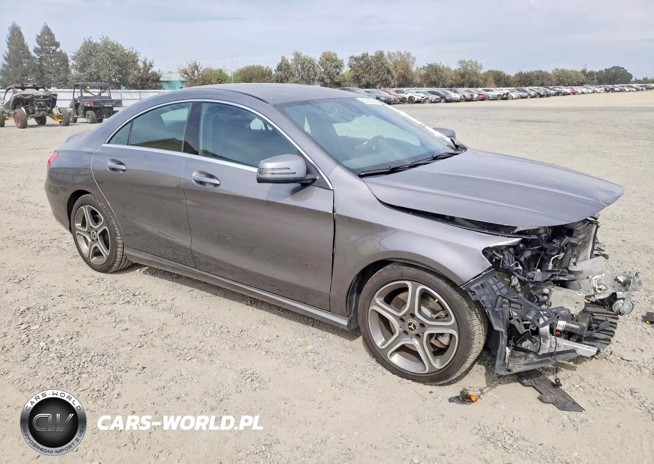 2018 Mercedes-Benz Cla 250 VIN:WDDSJ4EB9JN598302 - 4
