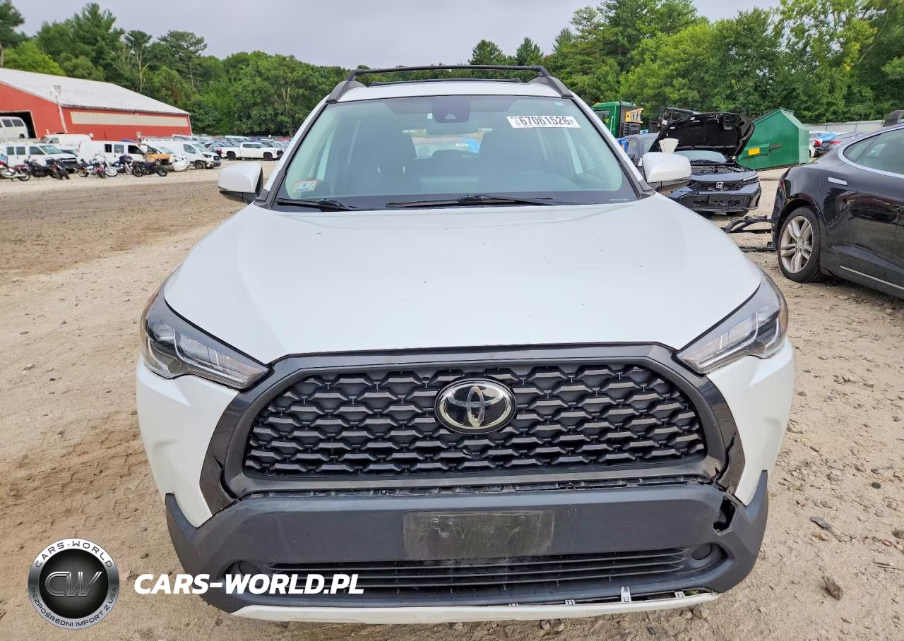 2022 Toyota Corolla Cross Le VIN:7MUBAABGXNV008185 - 5