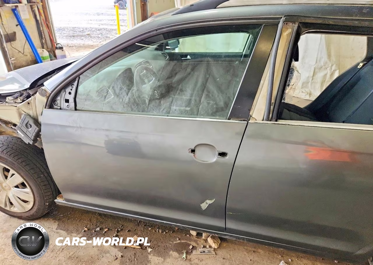 2010 Volkswagen Jetta S VIN:3VWMZ7AJ9AM677177 - 7