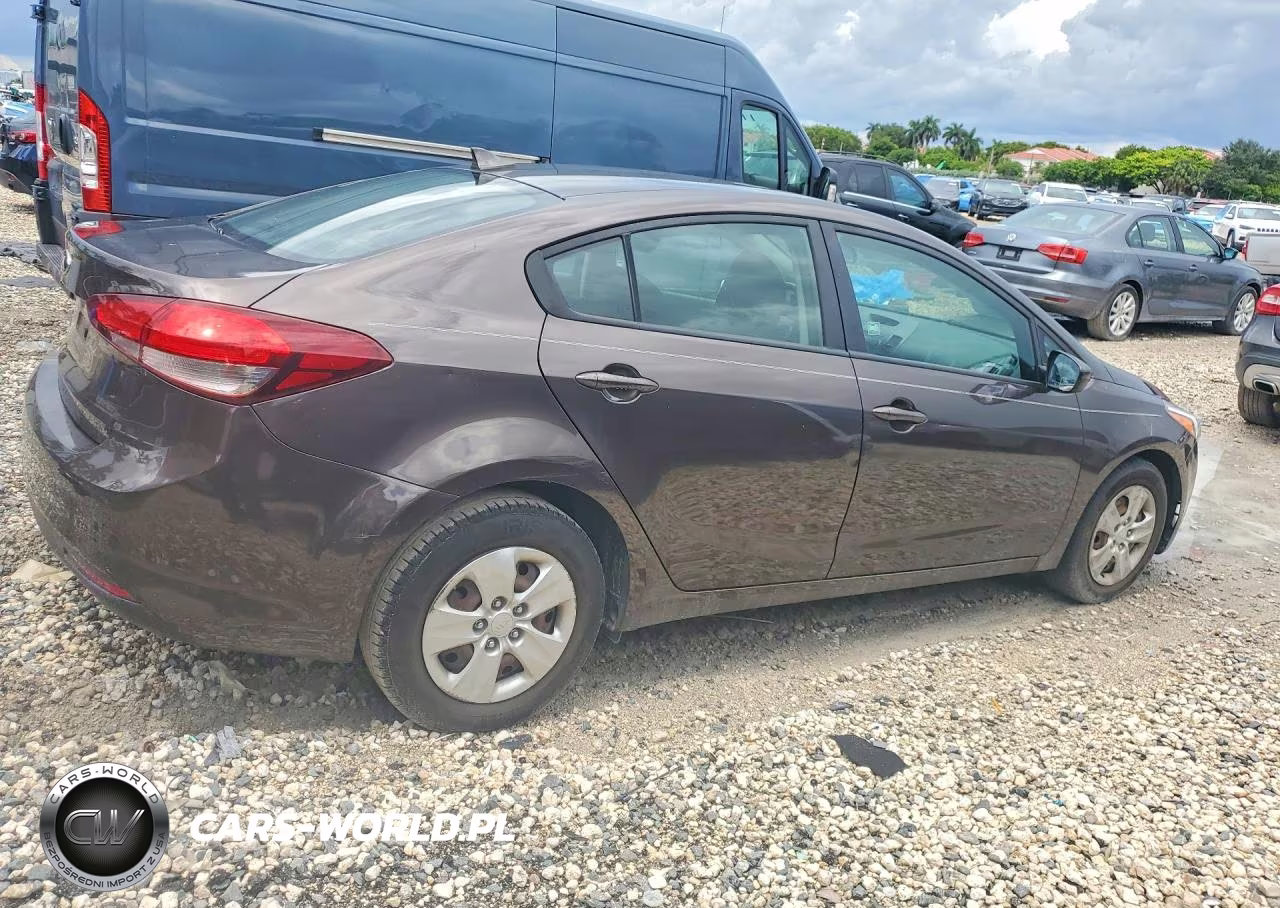 2018 Kia Forte Lx VIN:3KPFK4A74JE178705 - 3