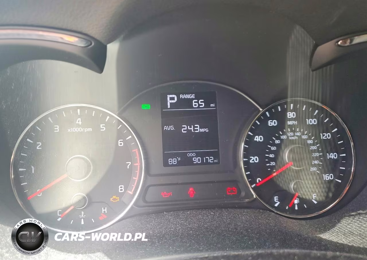 2018 Kia Forte Lx VIN:3KPFK4A74JE178705 - 9