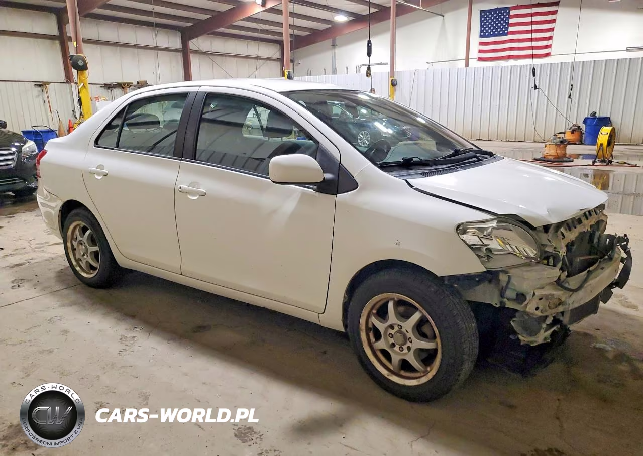 2007 Toyota Yaris Base VIN:JTDBT923X71042546 - 4