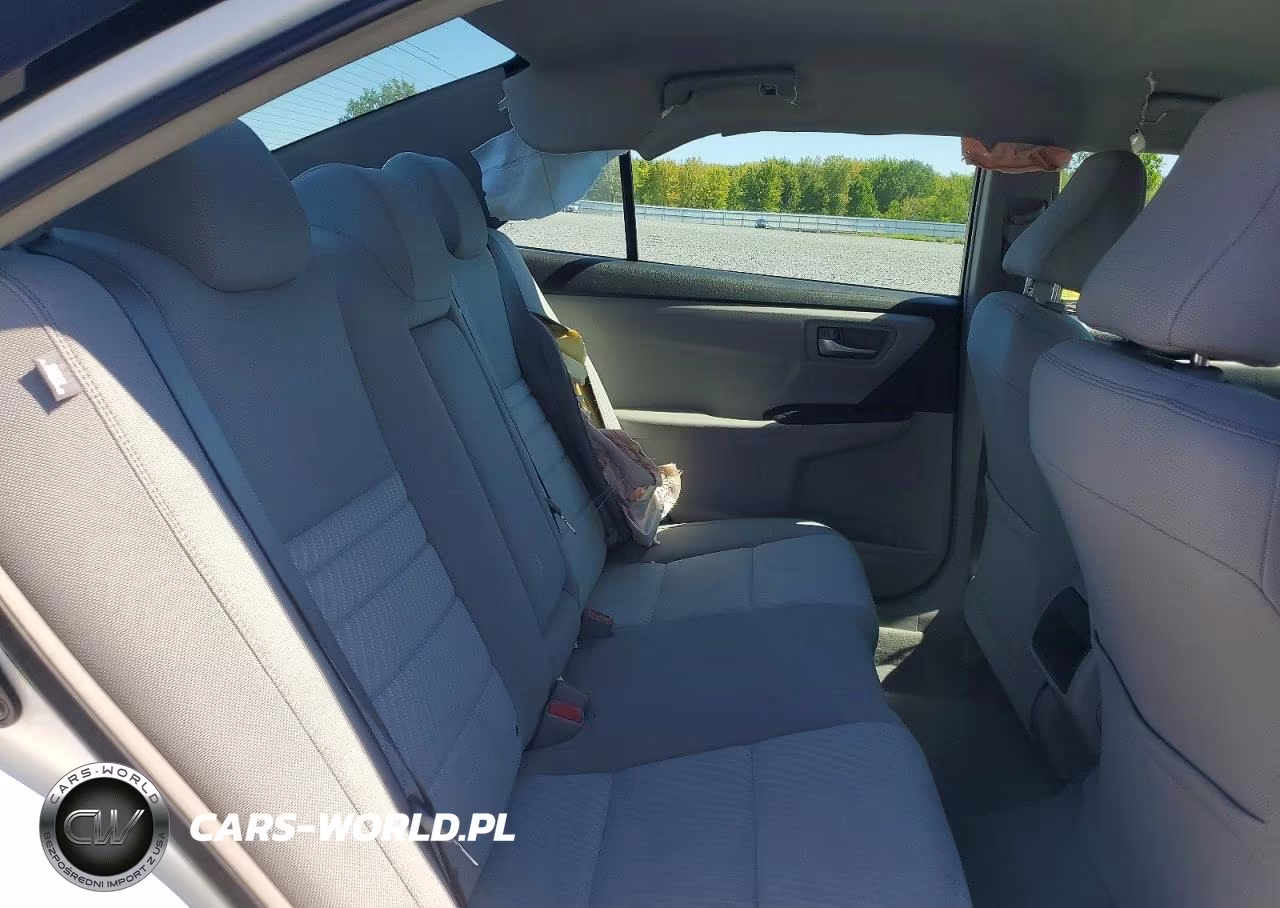 2017 Toyota Camry Le VIN:4T1BF1FK0HU658262 - 10