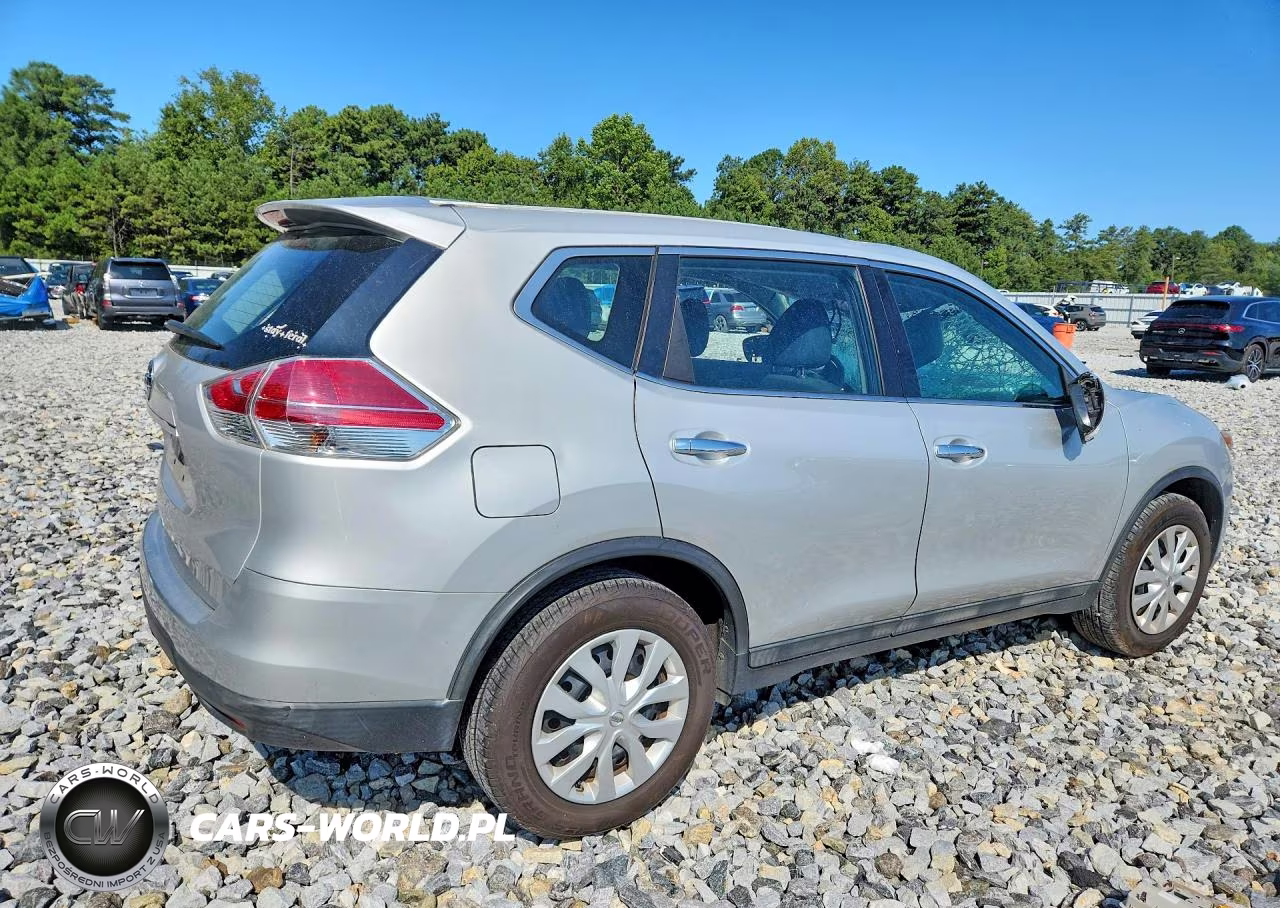 2015 Nissan Rogue S VIN:5N1AT2MT7FC894285 - 3