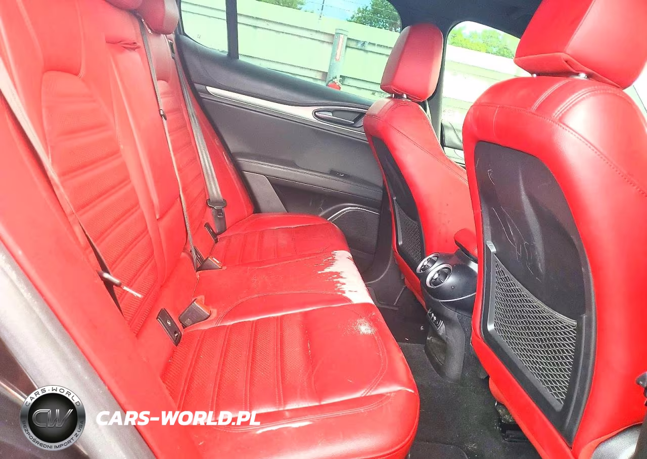 2022 Alfa Romeo Stelvio Ti VIN:ZASPAKBN2N7D24914 - 11