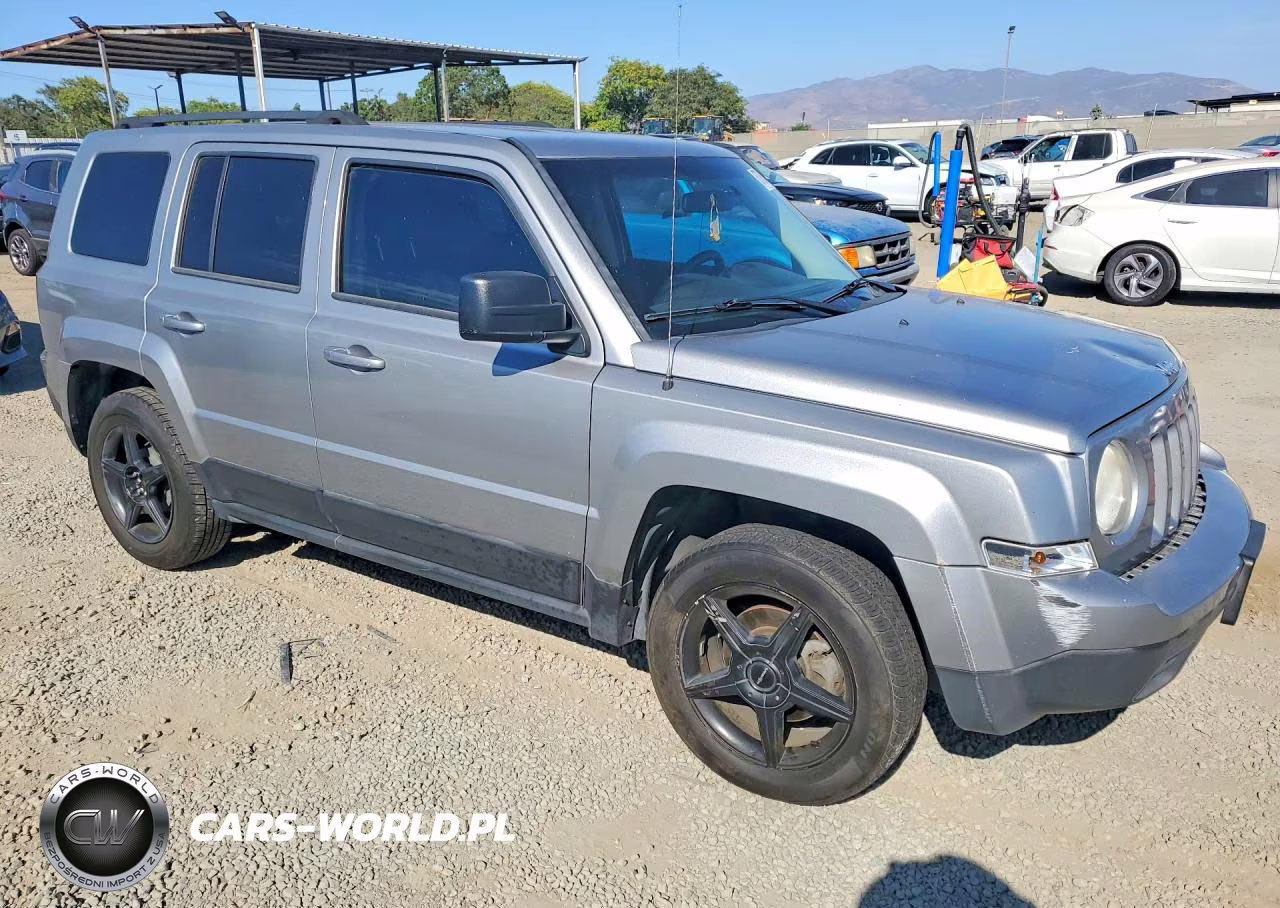 2014 Jeep Patriot Sport VIN:1C4NJPBAXED769459 - 4