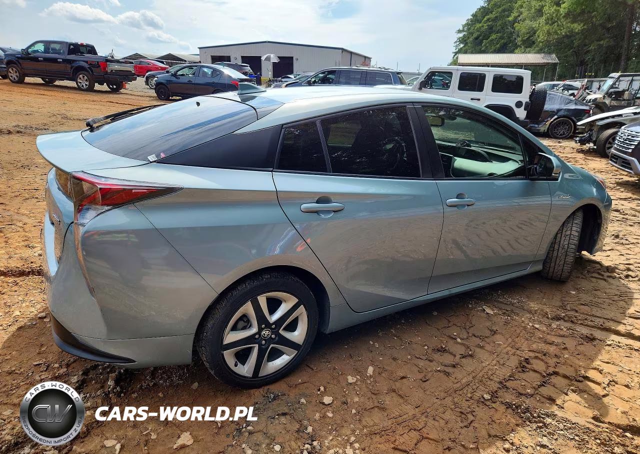 2016 Toyota Prius Four Touring VIN:JTDKARFU7G3521472 - 3