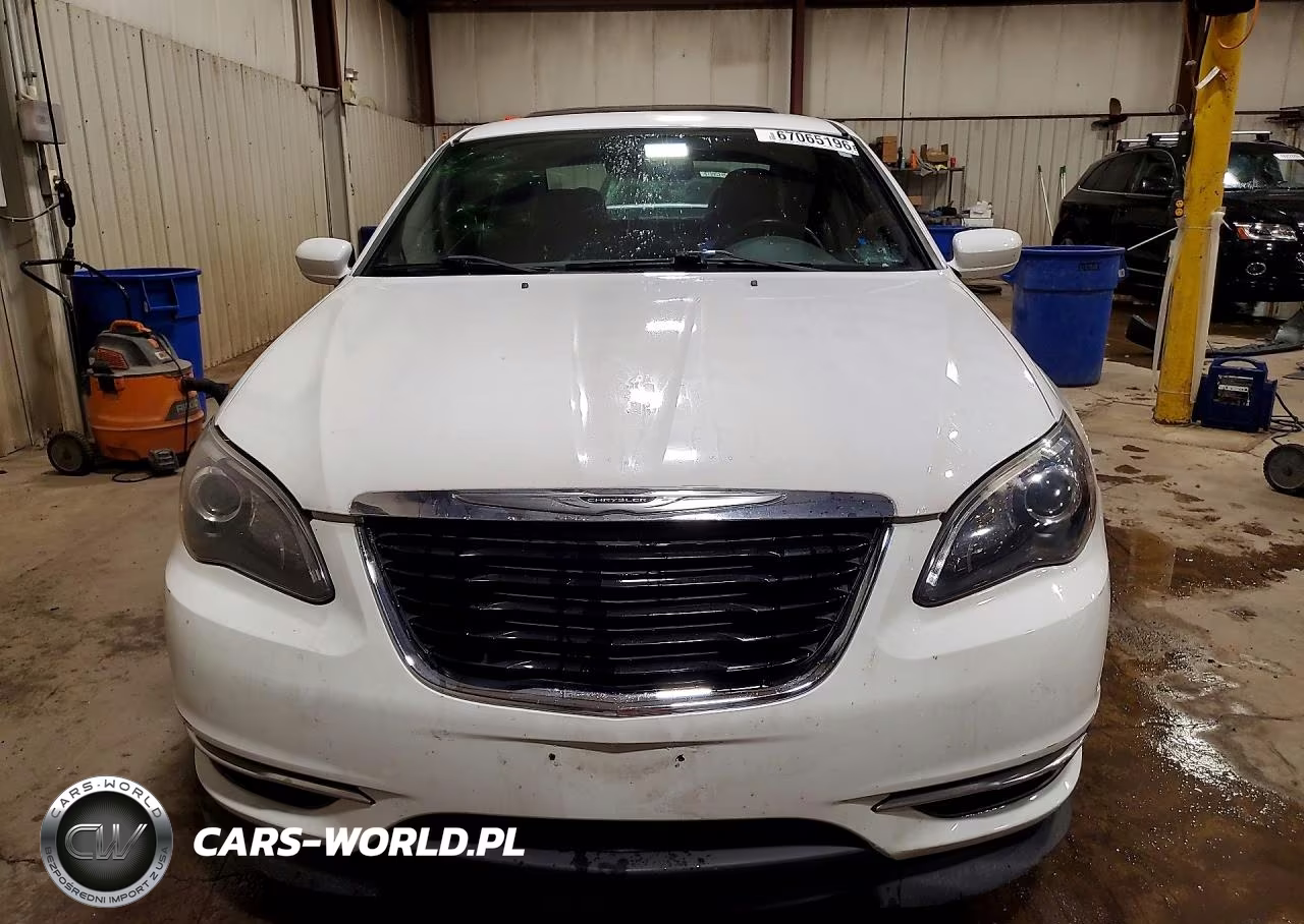 2013 Chrysler 200 Limited VIN:1C3CCBCG9DN738031 - 5