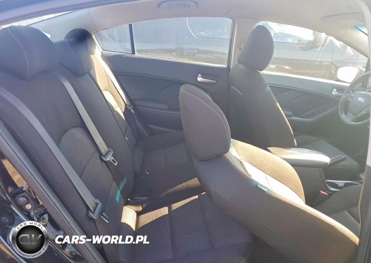 2018 Kia Forte Lx VIN:3KPFK4A75JE282460 - 10