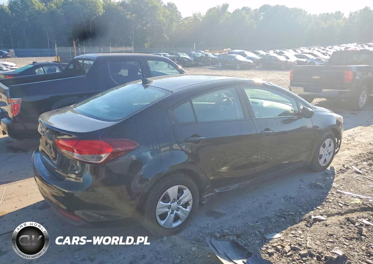2018 Kia Forte Lx VIN:3KPFK4A75JE282460 - 3