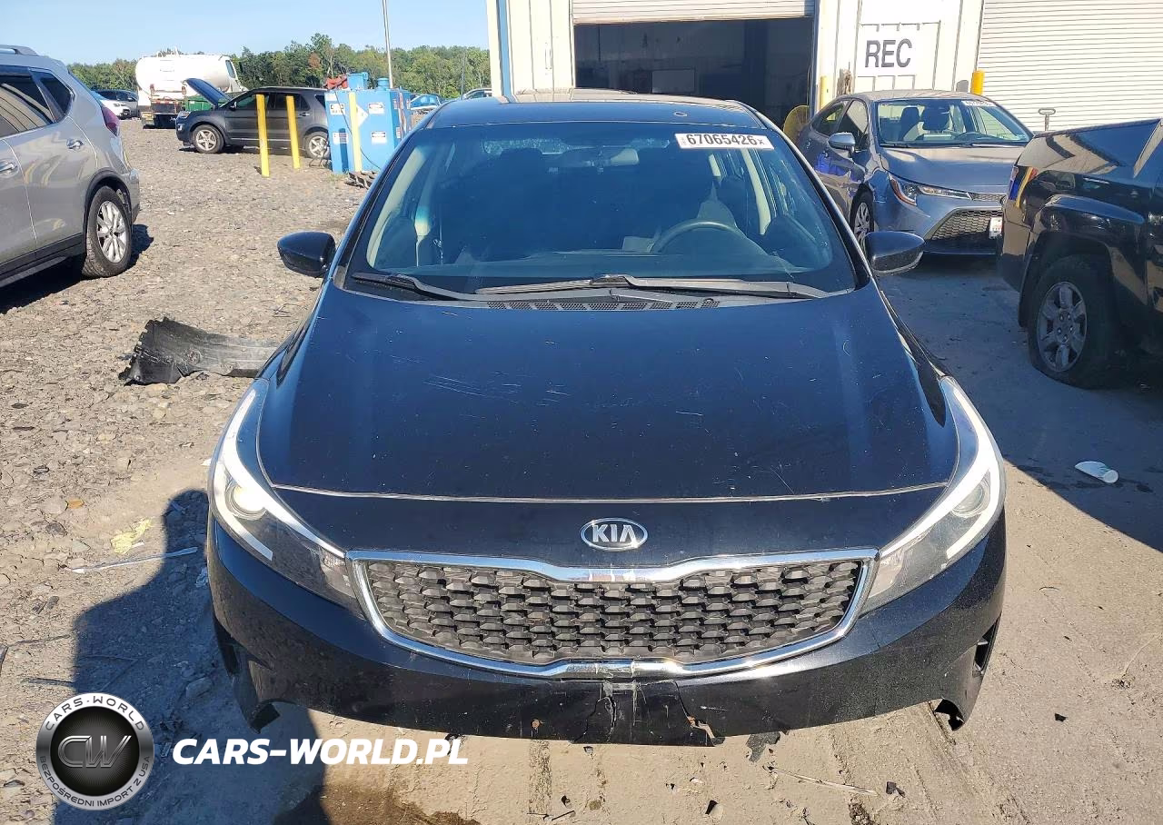 2018 Kia Forte Lx VIN:3KPFK4A75JE282460 - 5