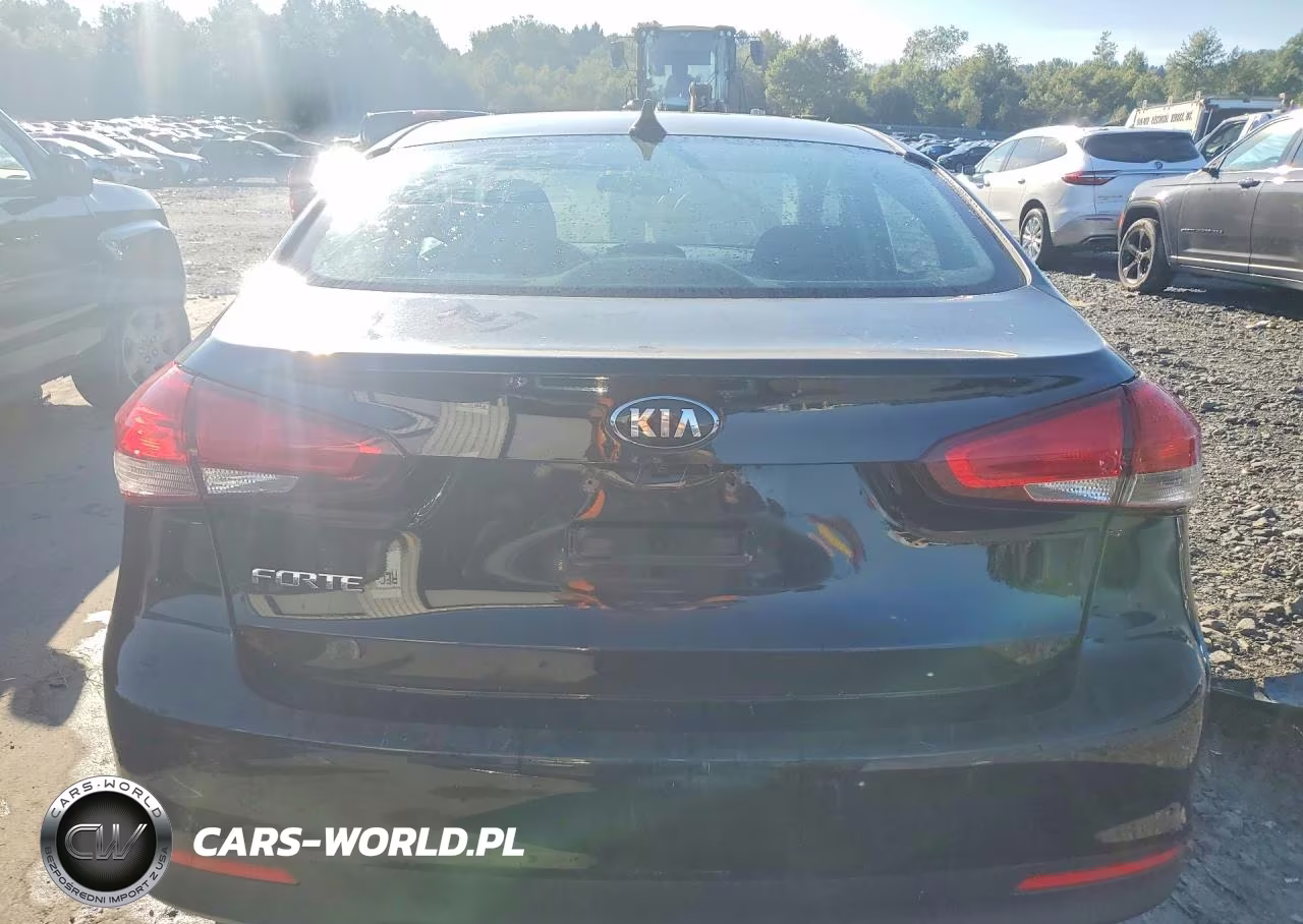 2018 Kia Forte Lx VIN:3KPFK4A75JE282460 - 6