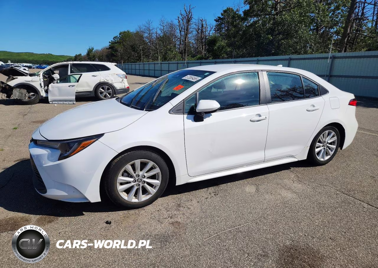 2026 Toyota Corolla Le – zdjęcie 1 z 12