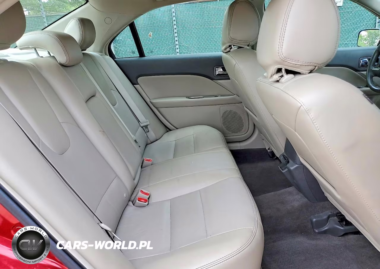 2012 Ford Fusion Hybrid VIN:3FADP0L3XCR254957 - 10