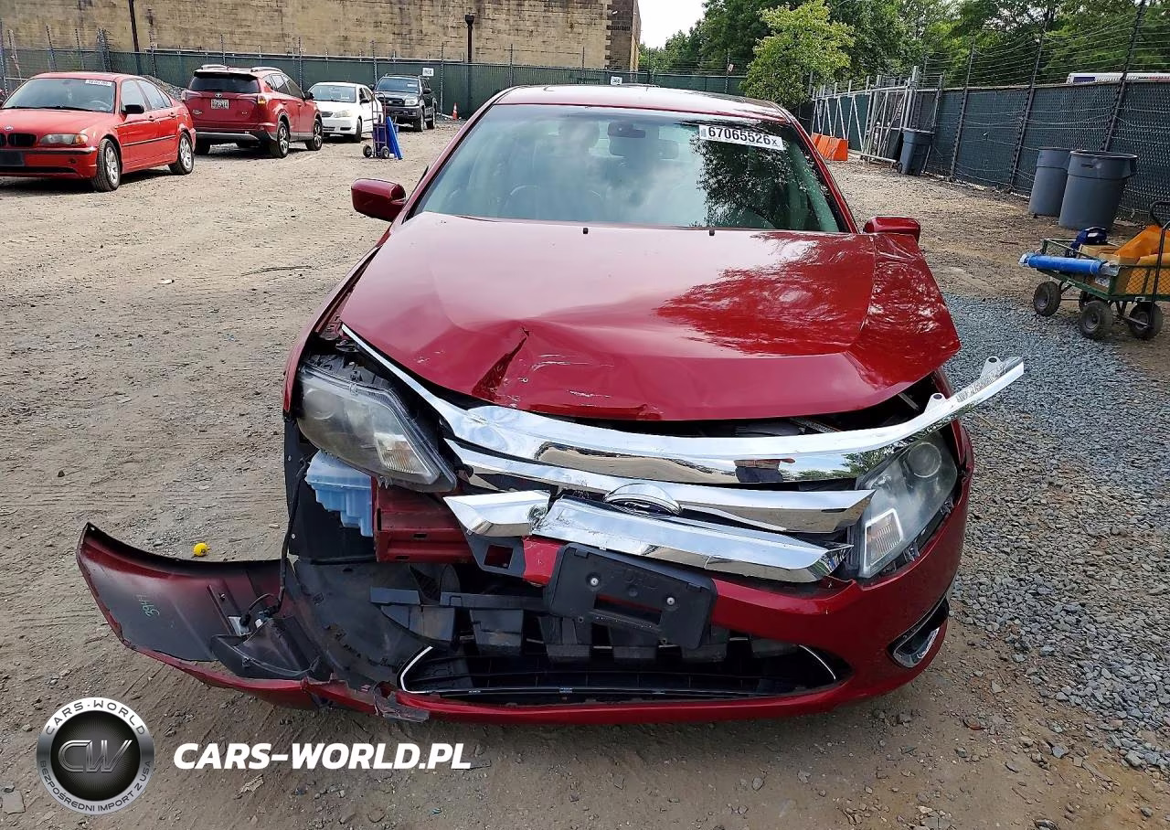 2012 Ford Fusion Hybrid VIN:3FADP0L3XCR254957 - 5