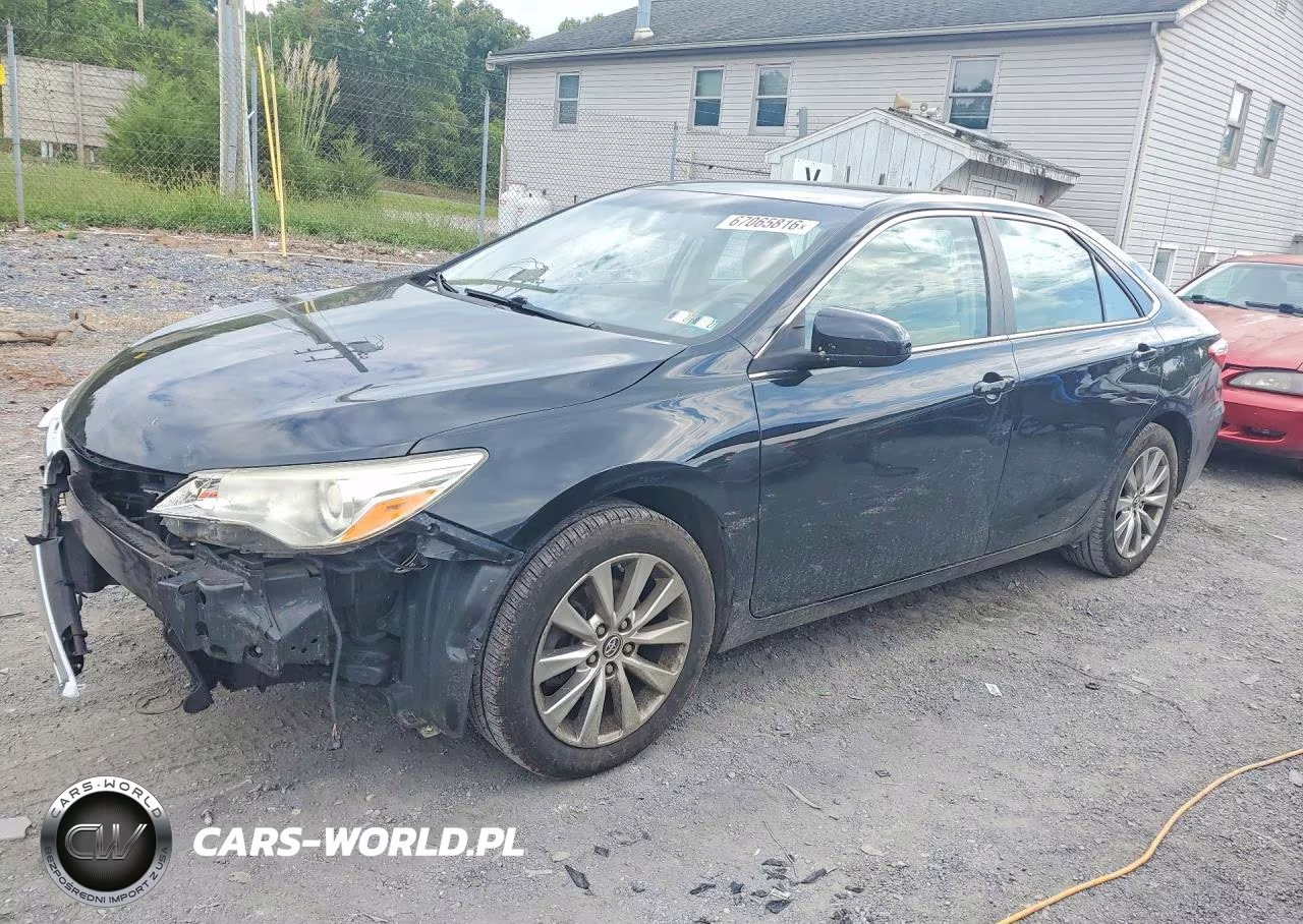 2016 Toyota Camry Xle VIN:4T4BF1FKXGR526159 - 1